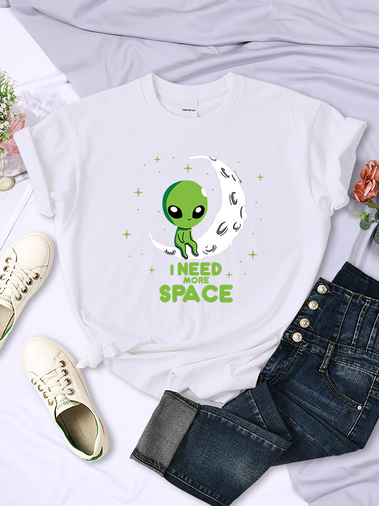 I Need More Space Green Alien  – обзор и цена Summer Clothing Needs